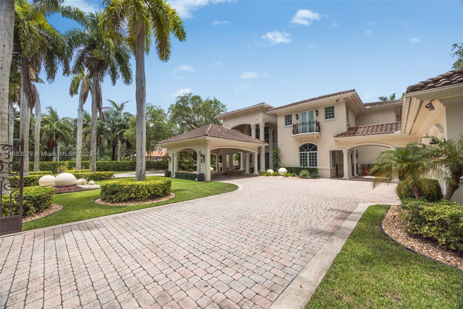7245 SW 104th St, Pinecrest, Florida image 4