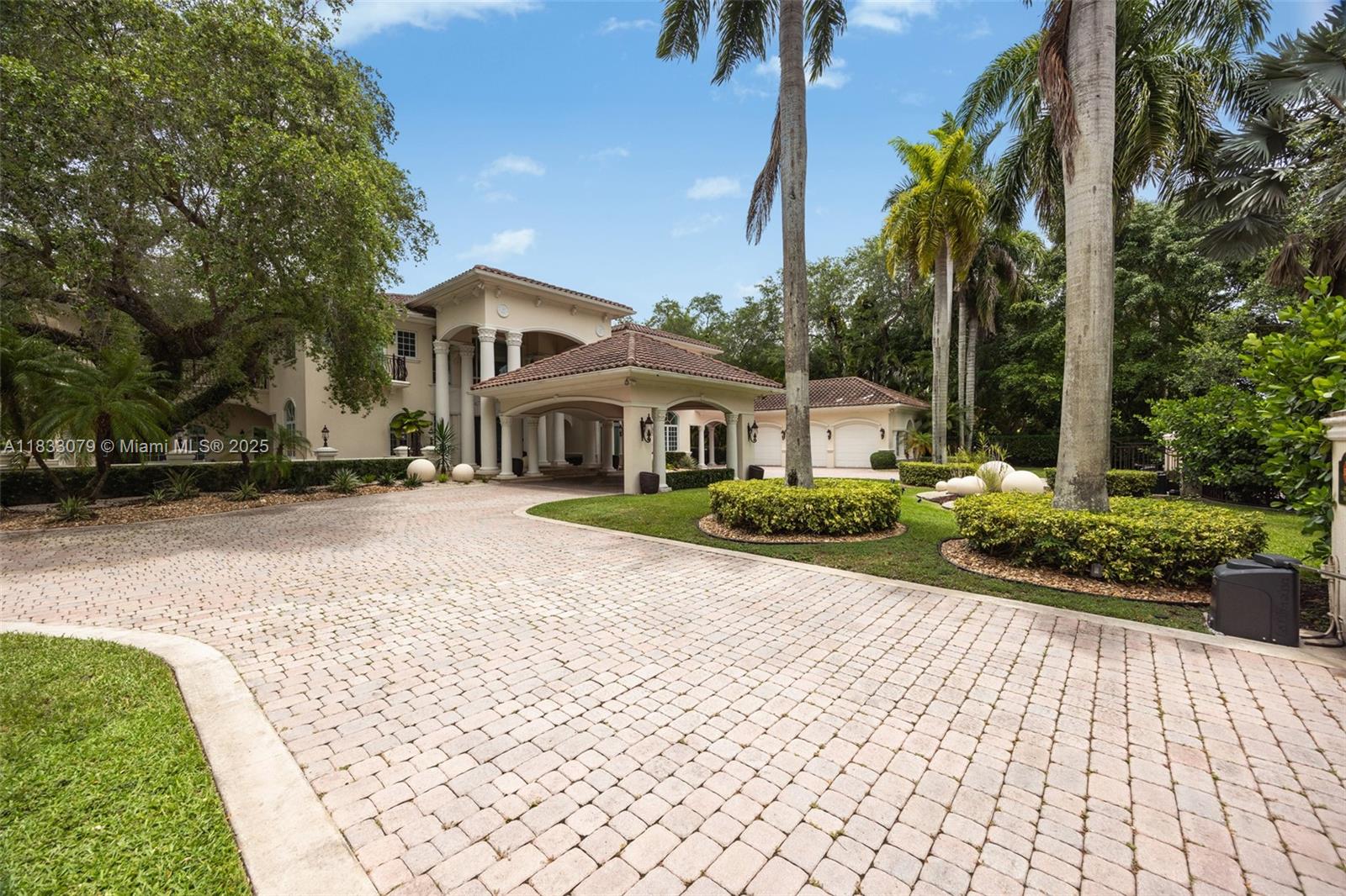 7245 SW 104th St, Pinecrest, Florida image 5