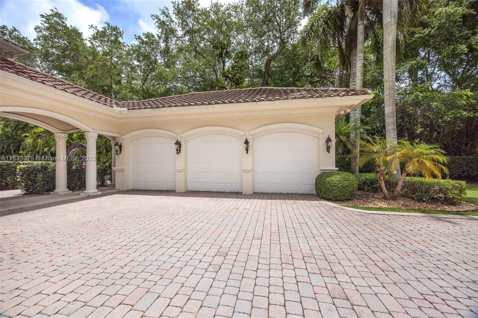 7245 SW 104th St, Pinecrest, Florida image 6