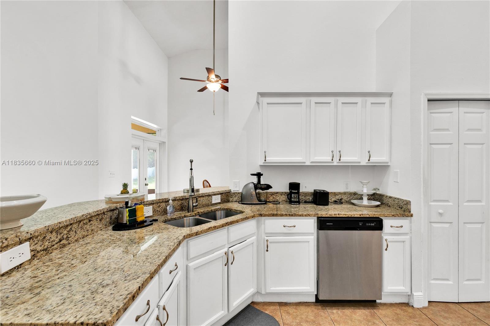 334 Colony St, Kissimmee, Florida image 3