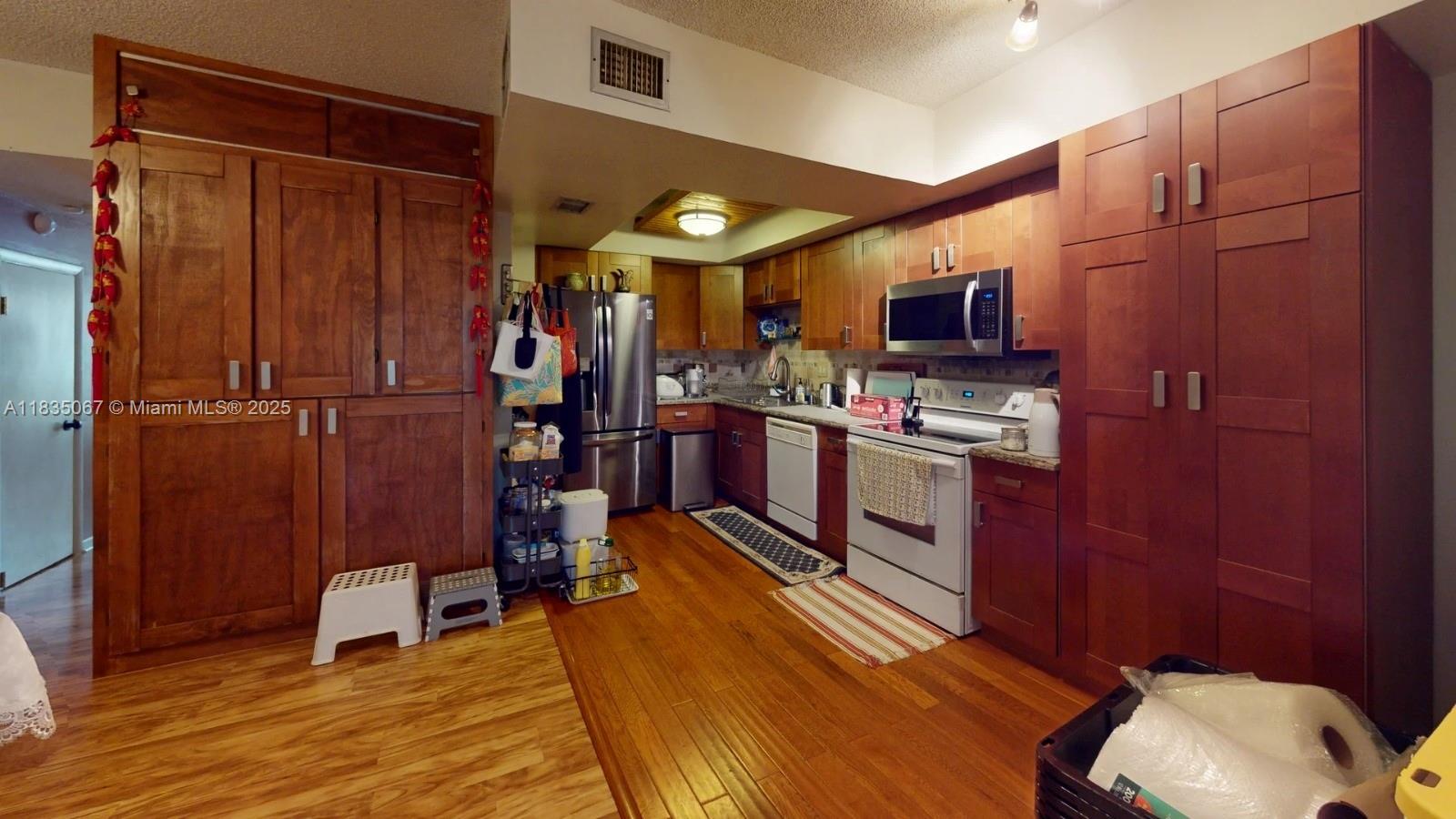 15 Laredo Pl #2-7, Davie, Florida image 11