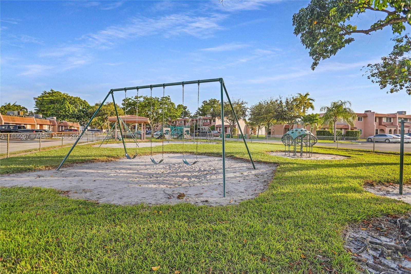 15 Laredo Pl #2-7, Davie, Florida image 21