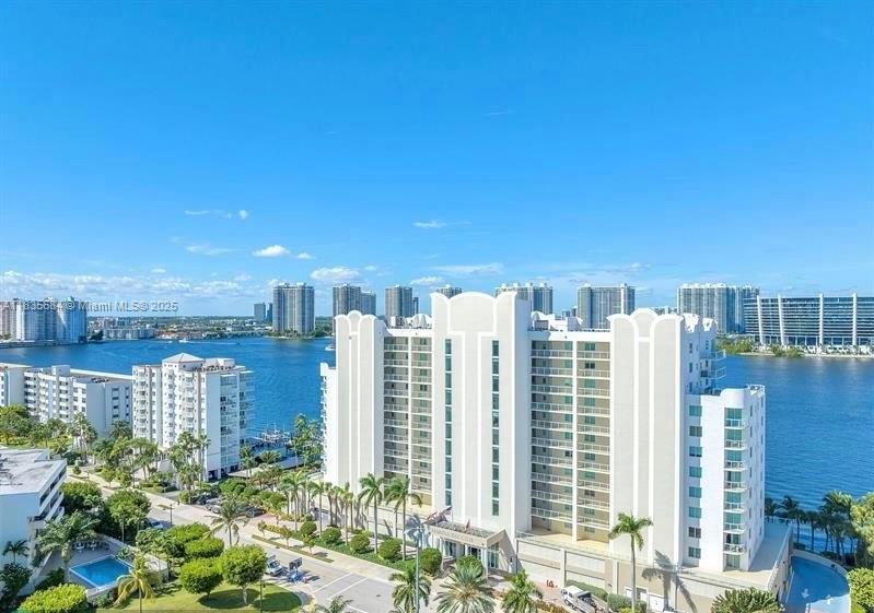 18100 N Bay Rd #1108, Sunny Isles Beach, Florida image 27