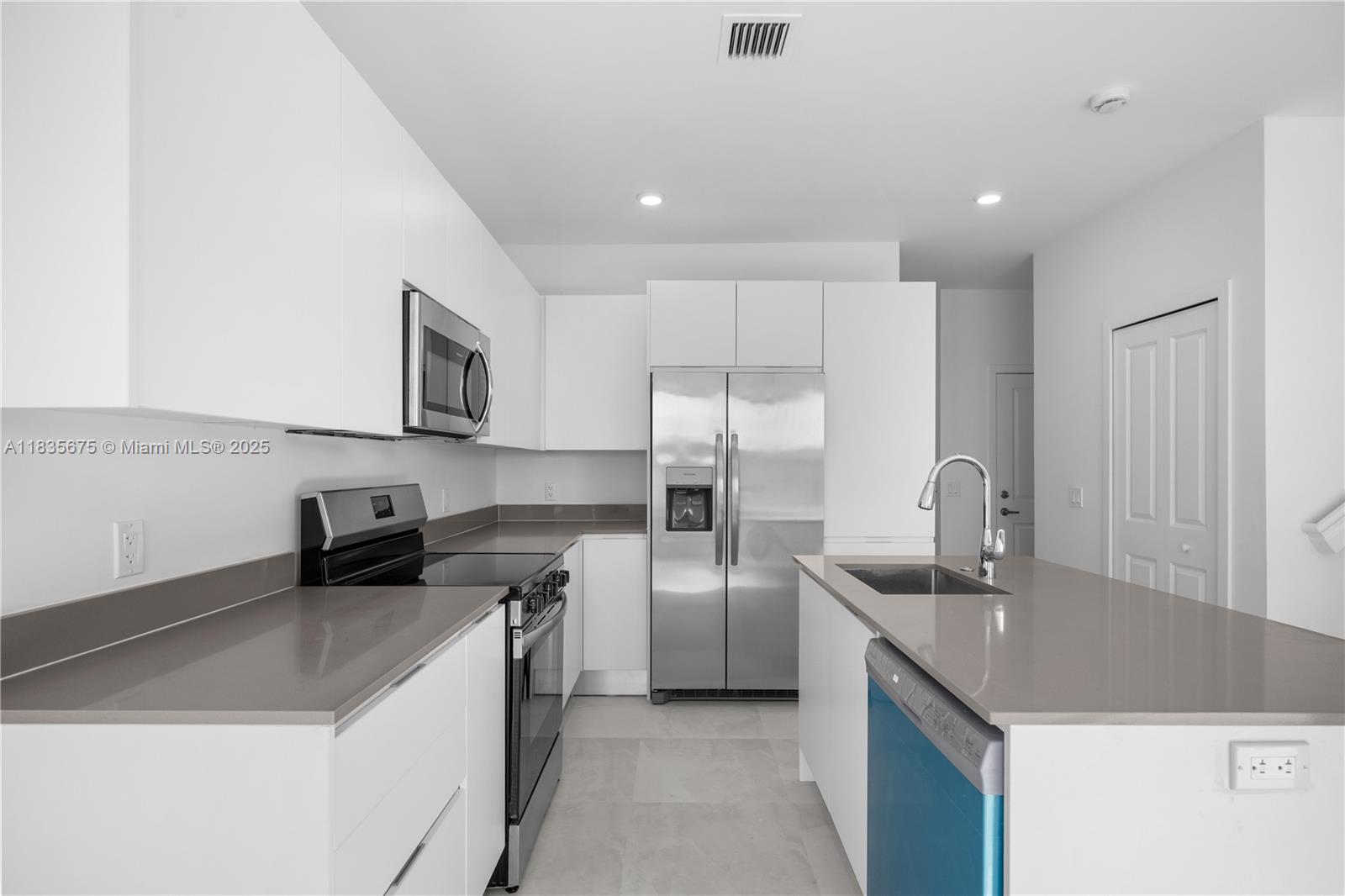 Property photo # 7