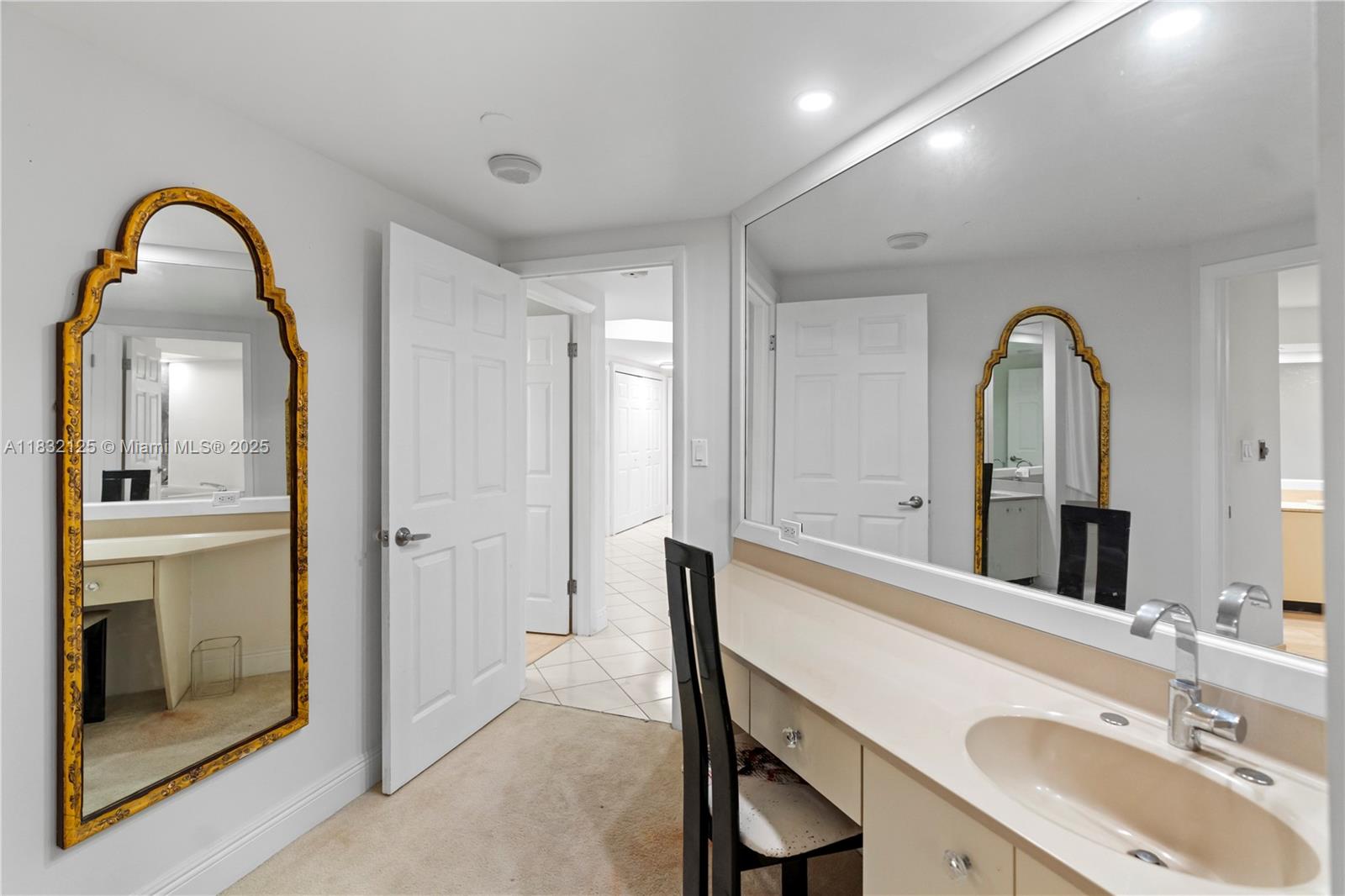20191 E Country Club Dr #407, Aventura, Florida image 17