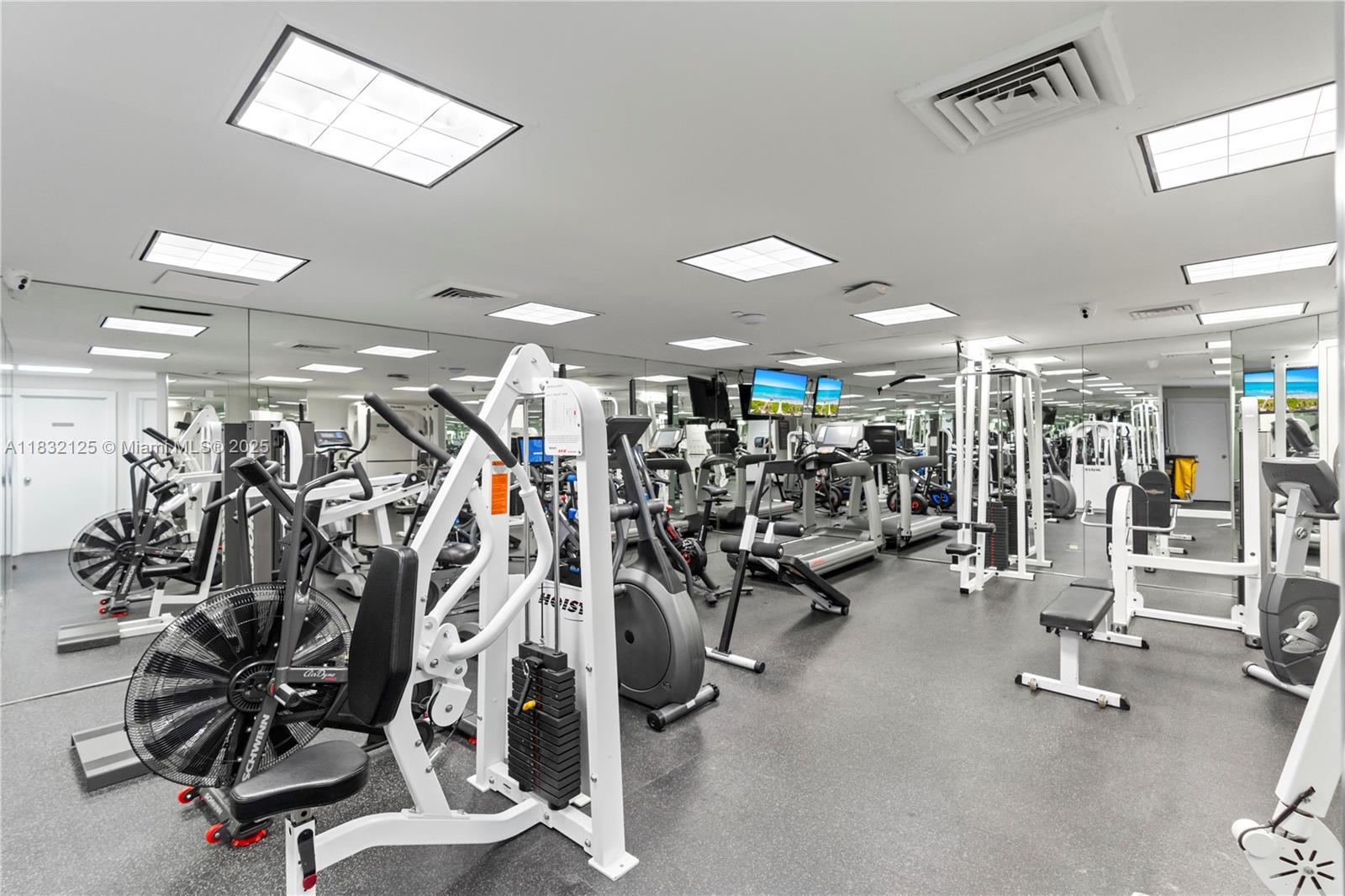 20191 E Country Club Dr #407, Aventura, Florida image 42