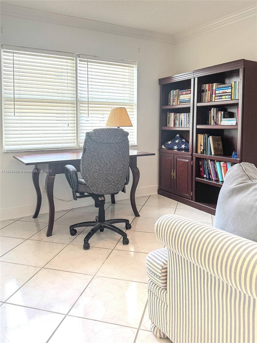 121 Golden Isles Dr #1107, Hallandale Beach, Florida image 15