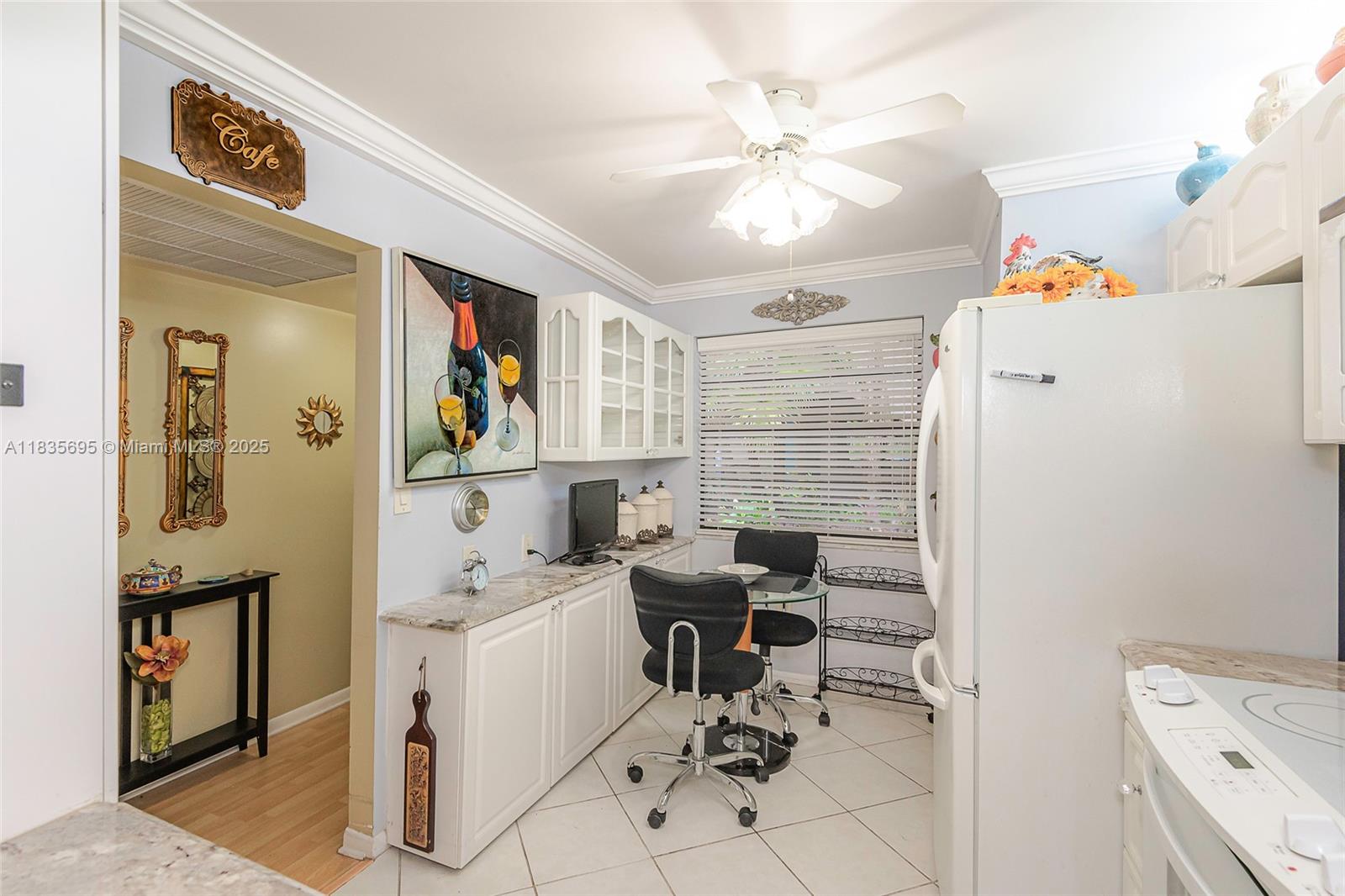 901 Colony Point Cir #107, Pembroke Pines, Florida image 10
