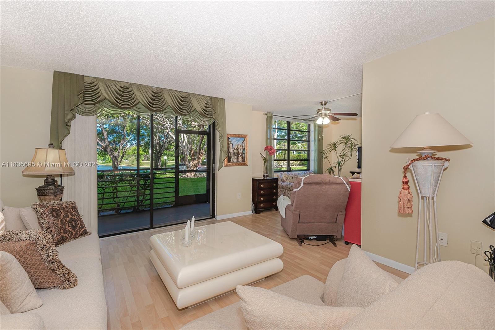 901 Colony Point Cir #107, Pembroke Pines, Florida image 3