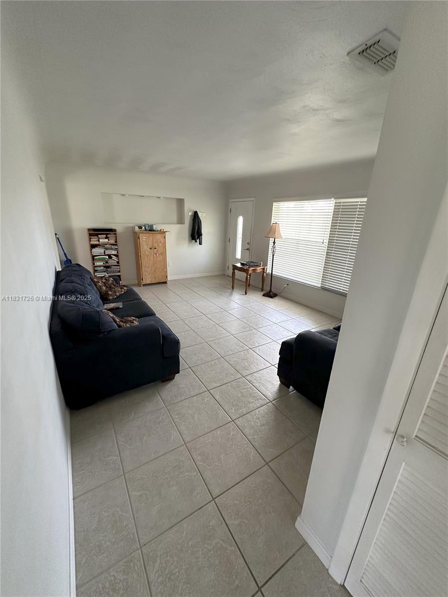 1732 Valencia Ave, Sebring, Florida image 2