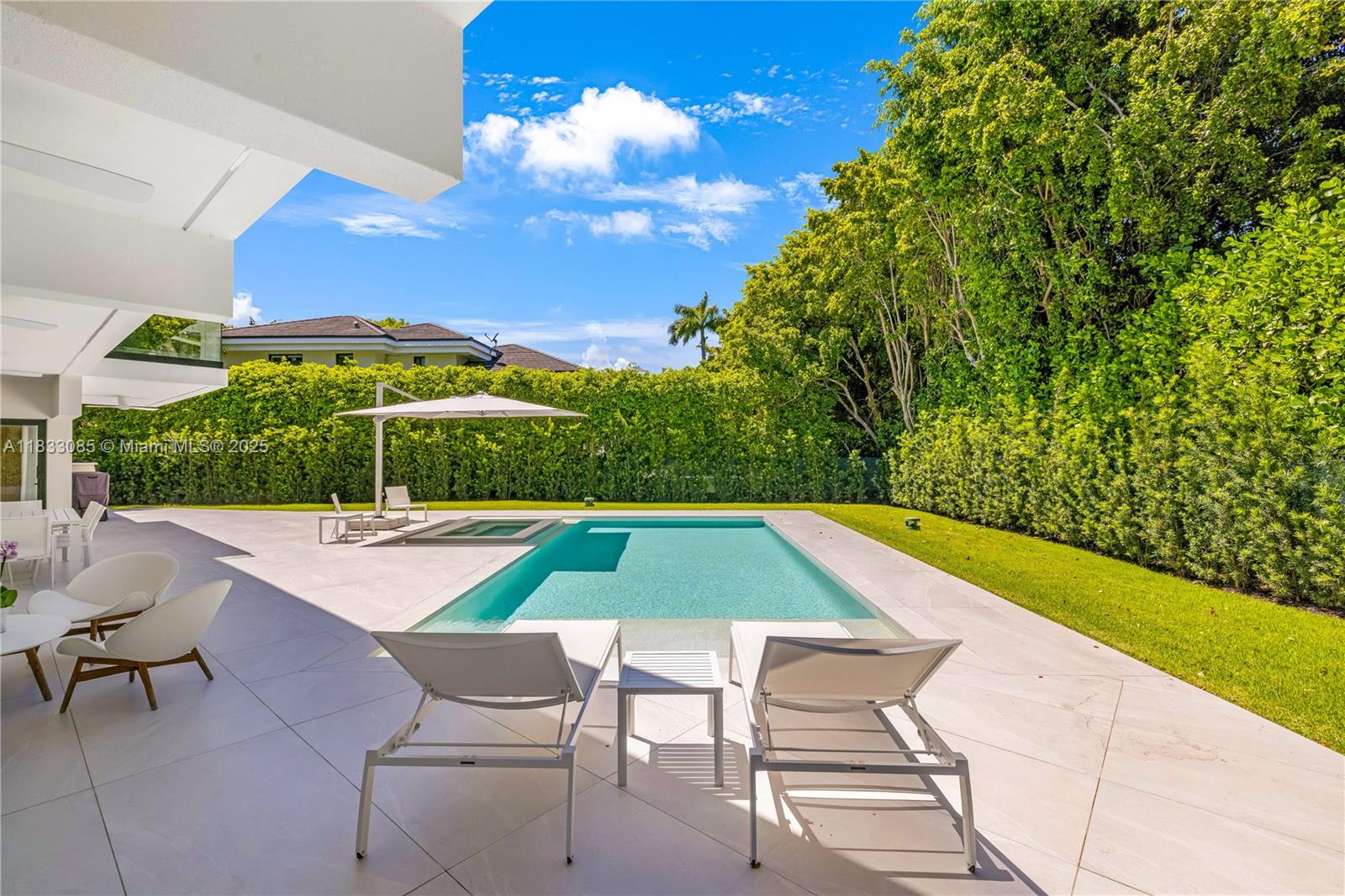 7180 E Lago Dr, Coral Gables, Florida image 24