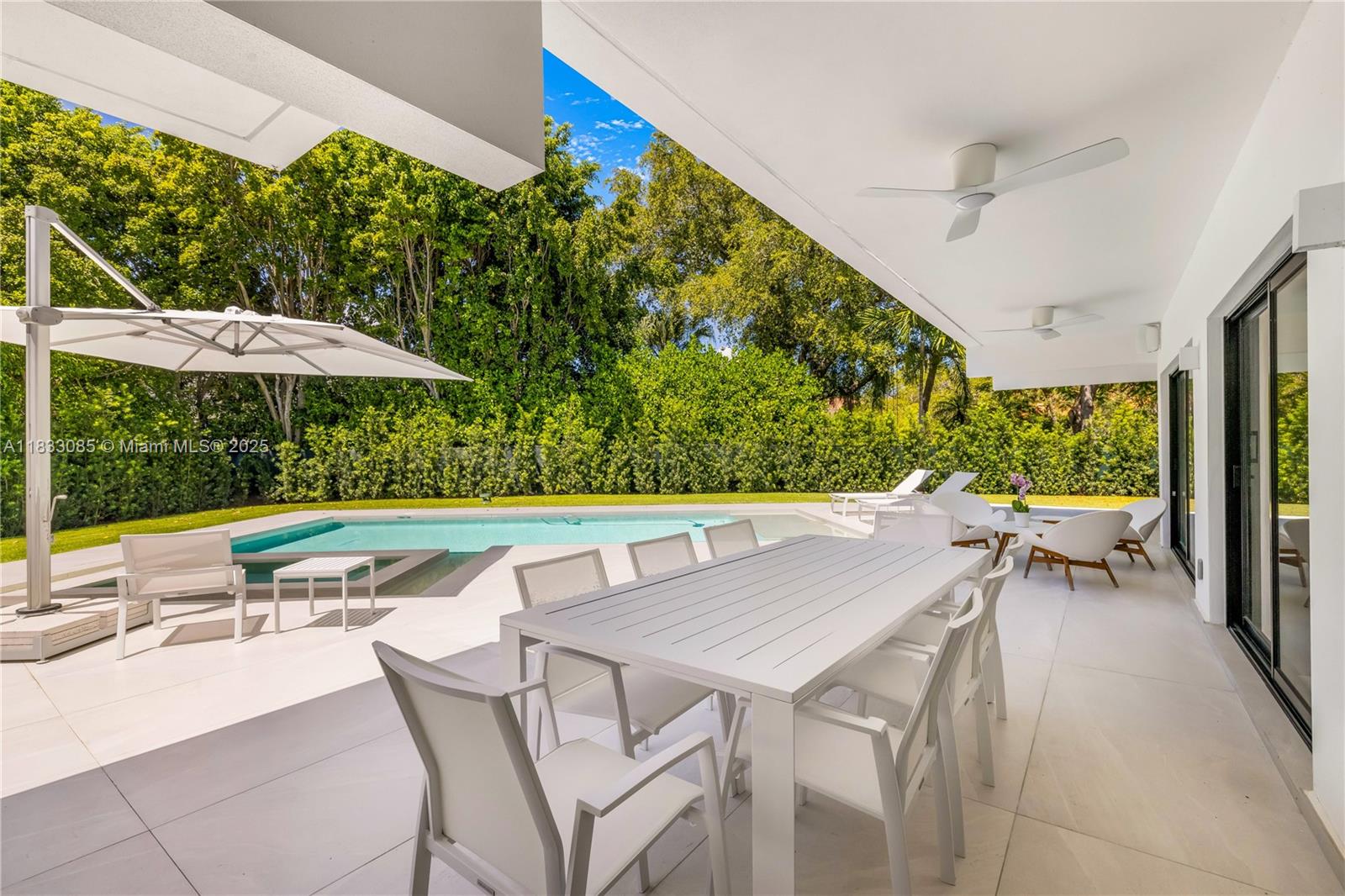 7180 E Lago Dr, Coral Gables, Florida image 28