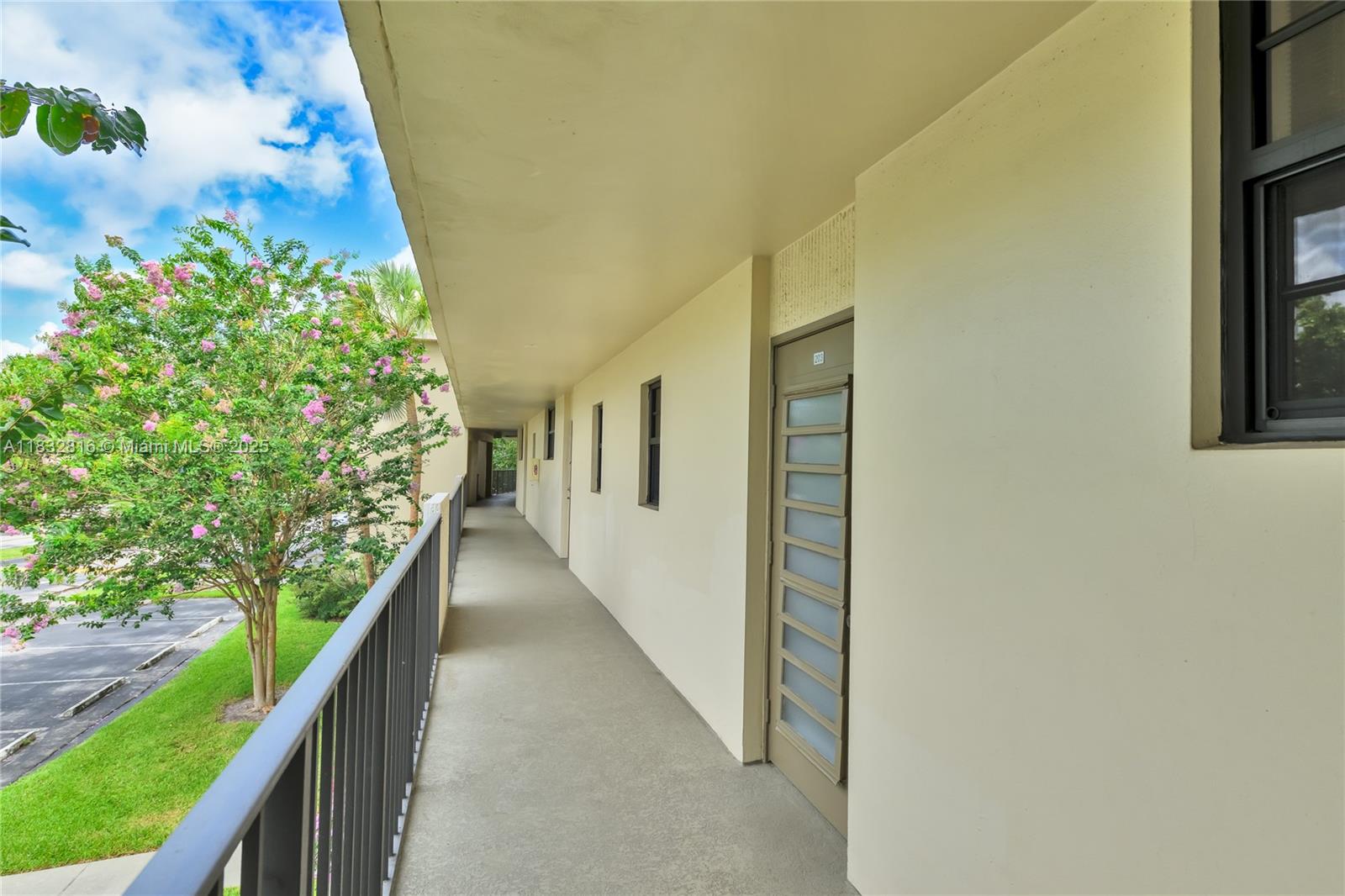 2420 Deer Creek Country Club Blvd #203-D, Deerfield Beach, Florida image 3