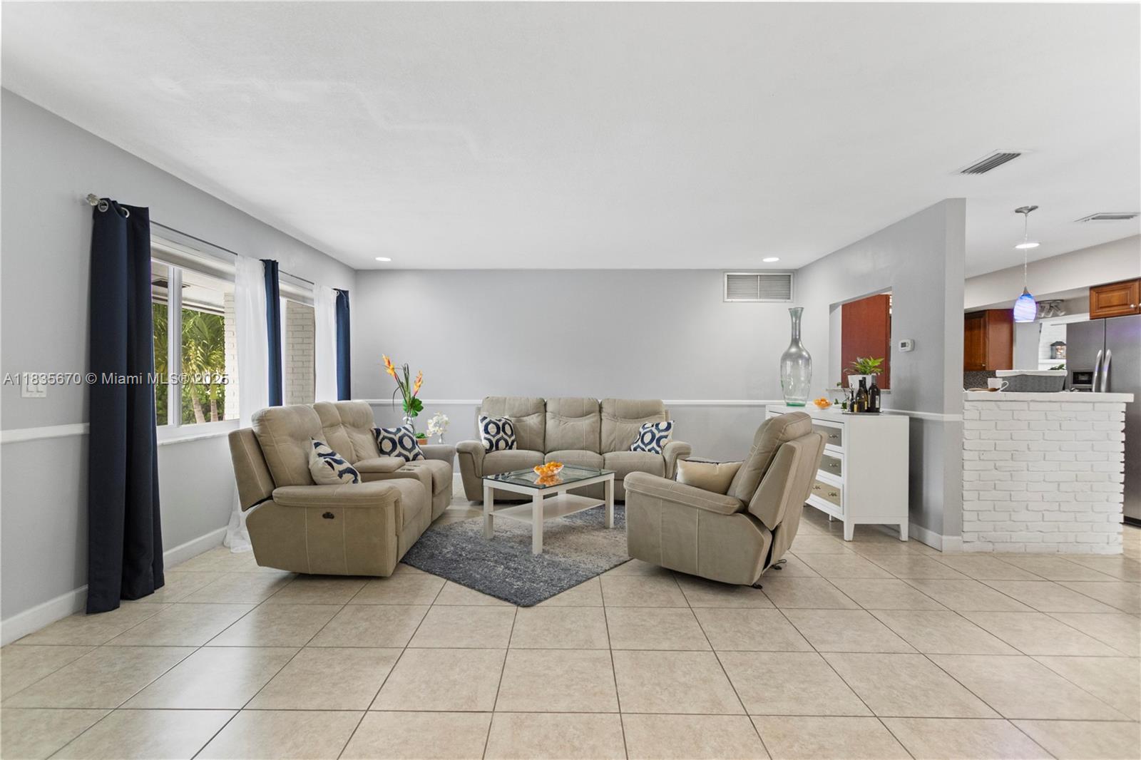 4515 Jackson St, Hollywood, Florida image 14