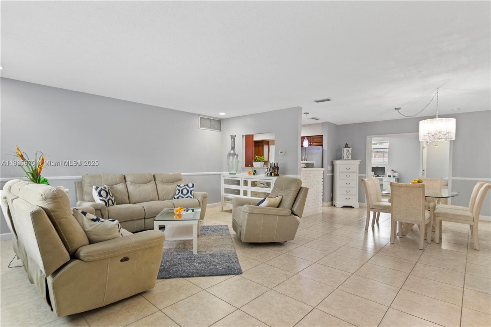 4515 Jackson St, Hollywood, Florida image 15