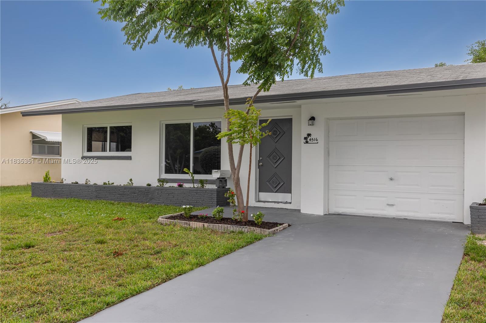4516 Mainland Dr, Tamarac, Florida image 2