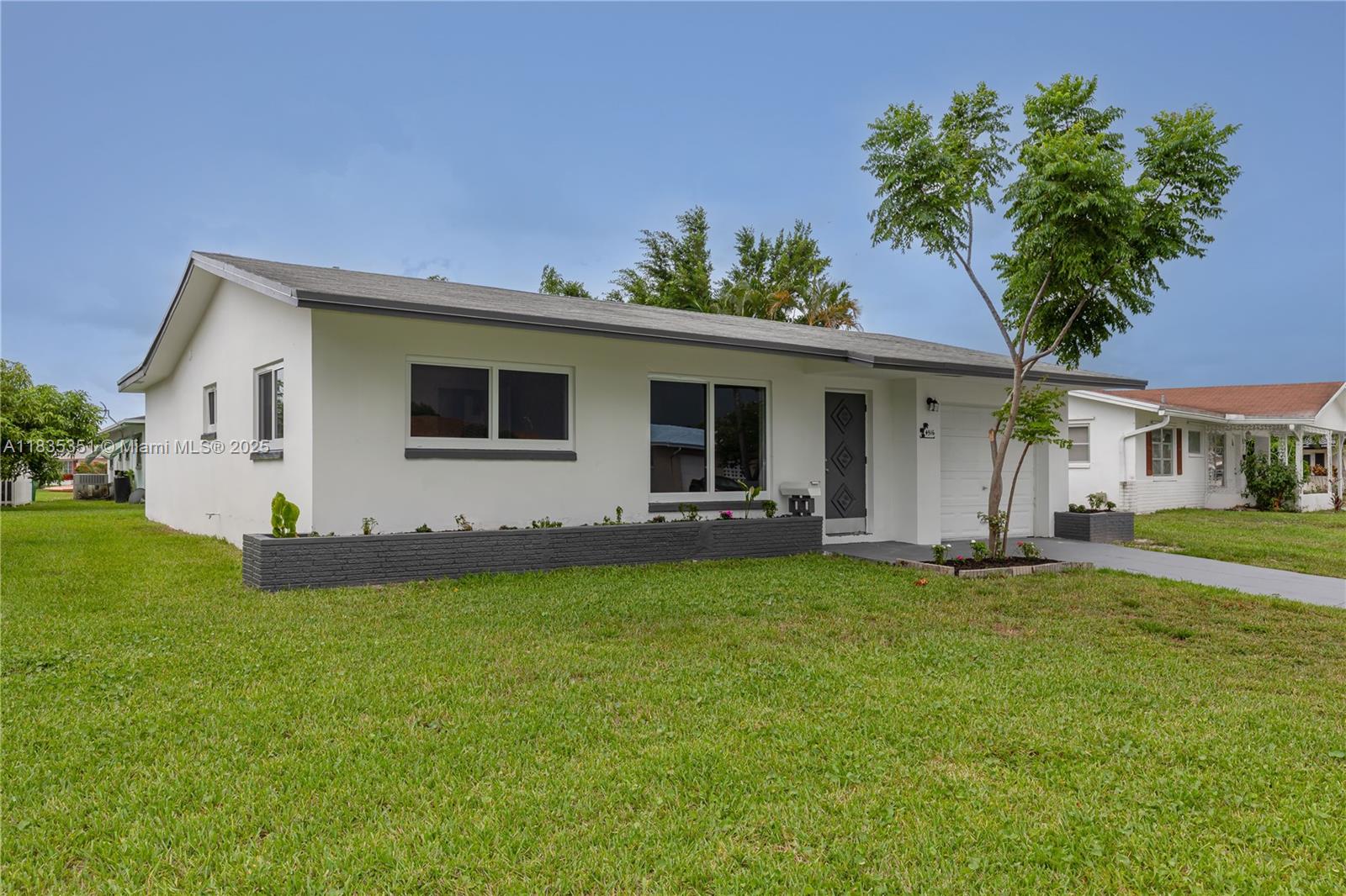 4516 Mainland Dr, Tamarac, Florida image 3