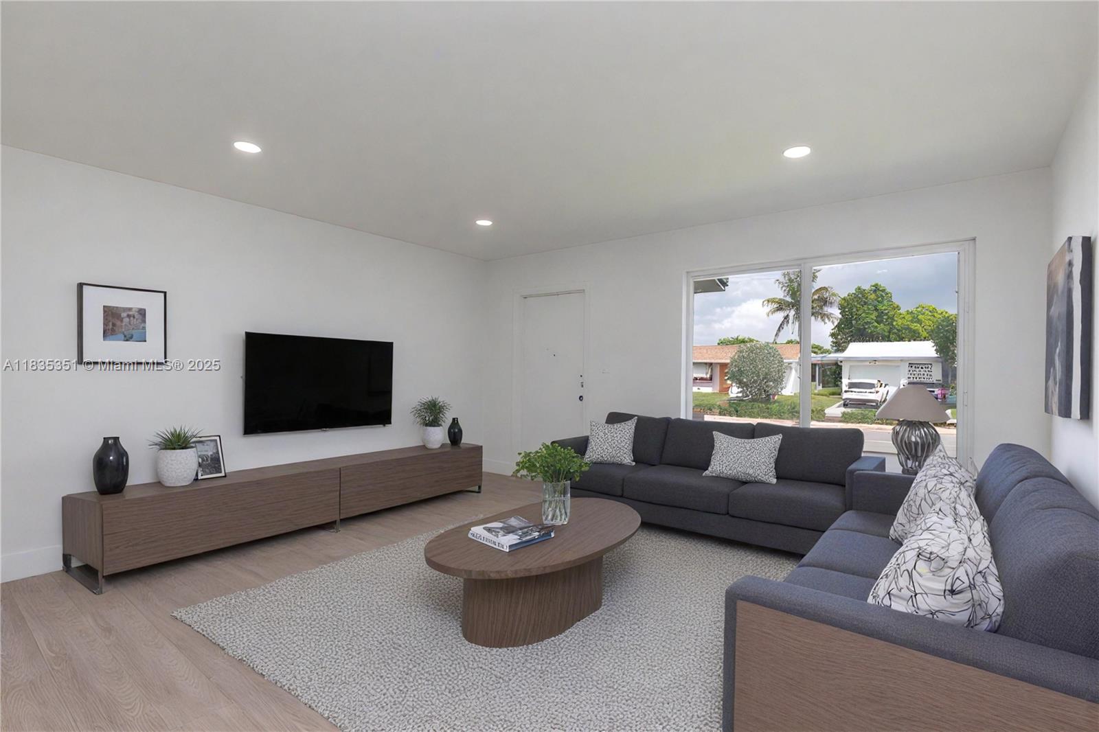 4516 Mainland Dr, Tamarac, Florida image 6