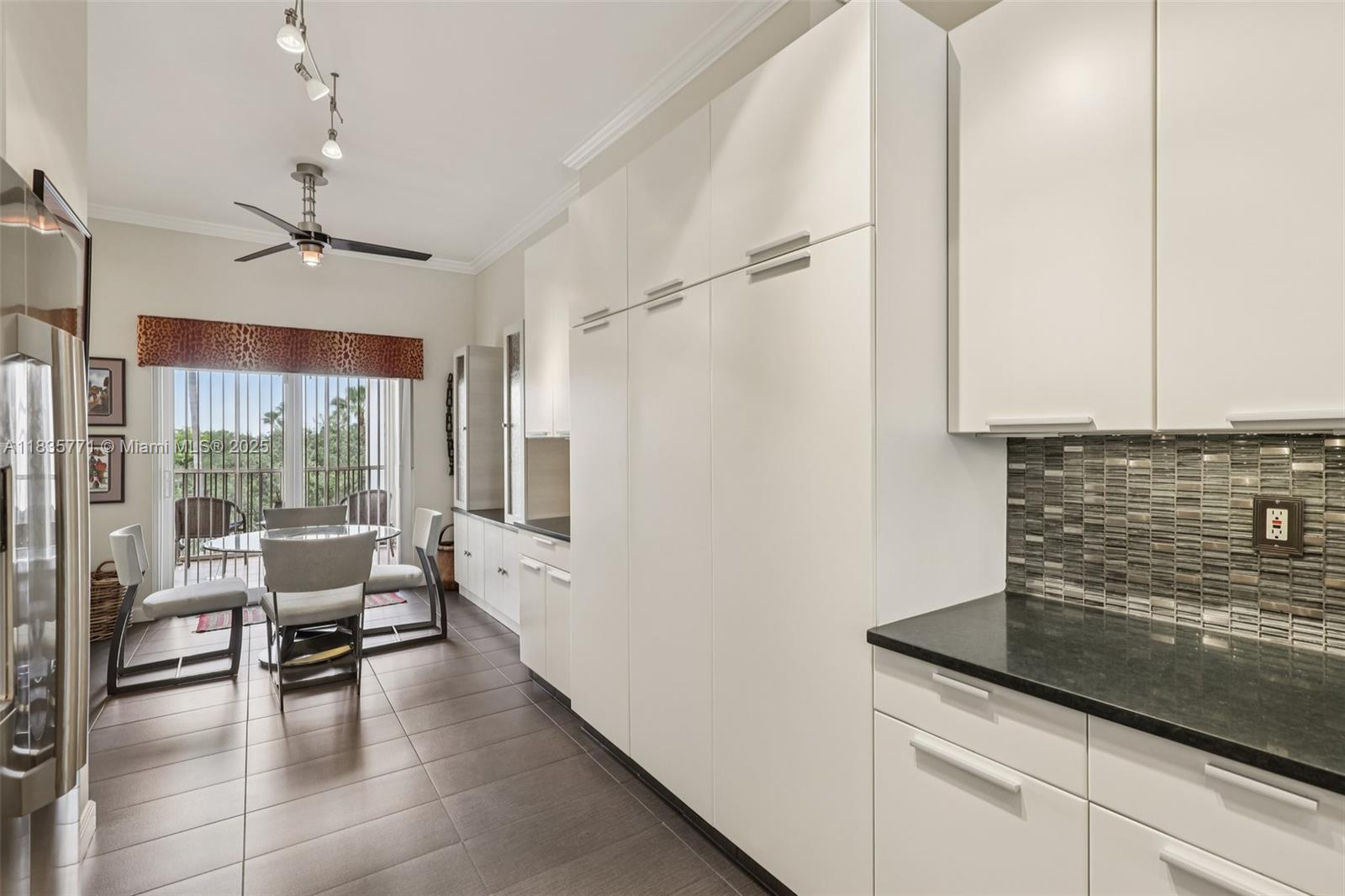 7694 Granville Dr #412E, Tamarac, Florida image 12