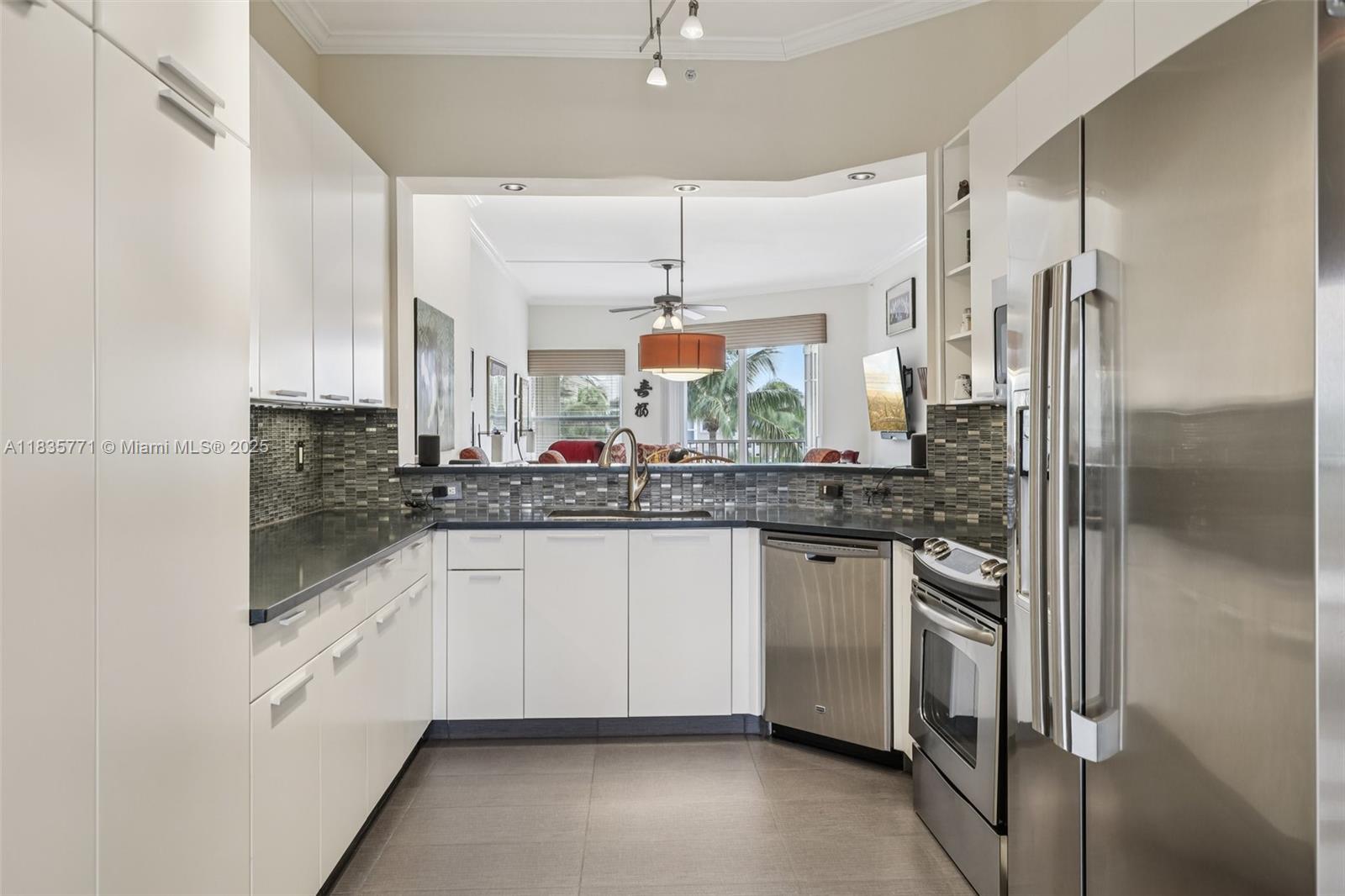 7694 Granville Dr #412E, Tamarac, Florida image 13