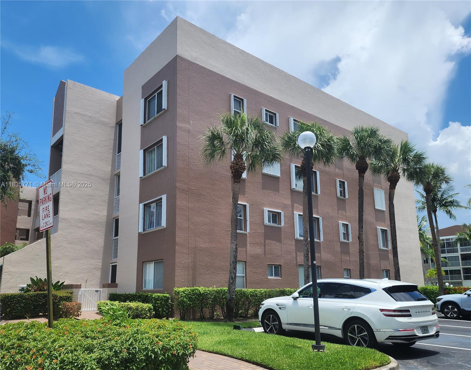 7694 Granville Dr #412E, Tamarac, Florida image 40