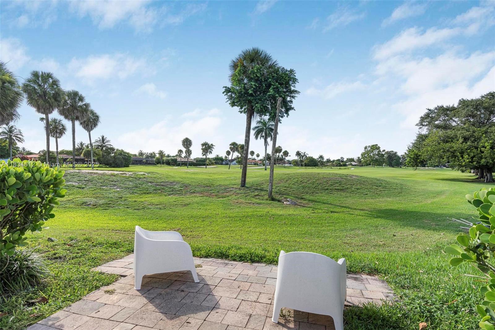 7441 Bay Hill Dr, Hialeah, Florida image 35