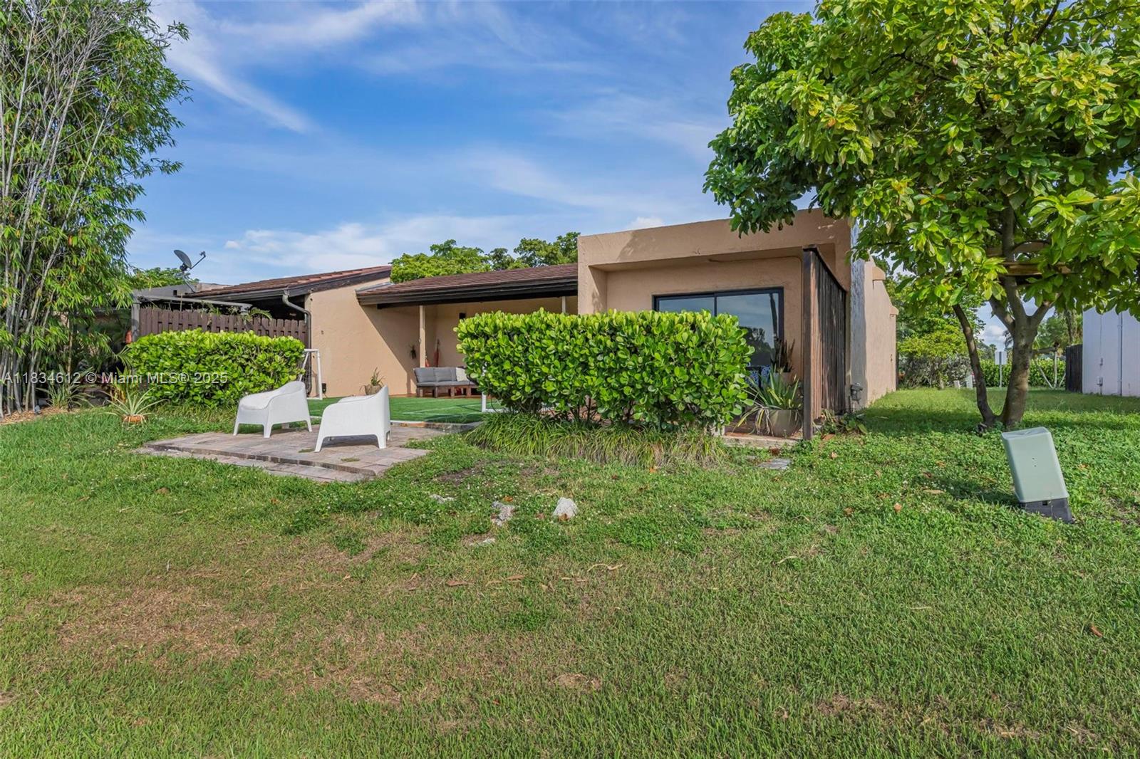 7441 Bay Hill Dr, Hialeah, Florida image 36
