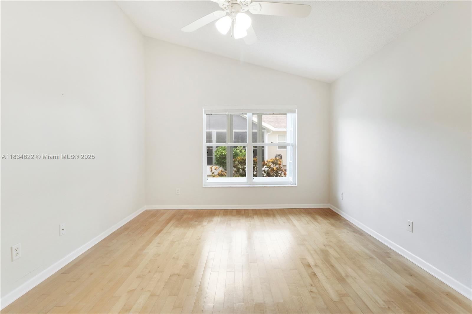 653 NW San Remo Cir, Port St. Lucie, Florida image 22