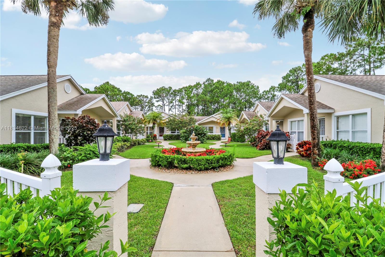 653 NW San Remo Cir, Port St. Lucie, Florida image 3