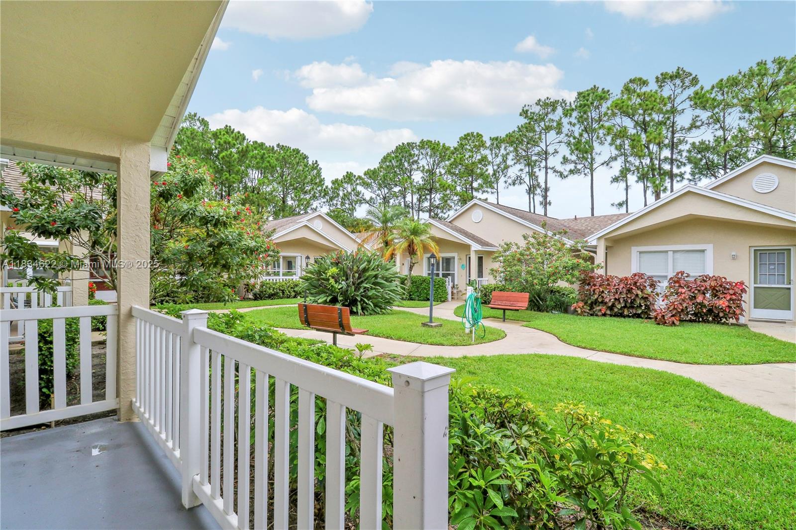 653 NW San Remo Cir, Port St. Lucie, Florida image 5