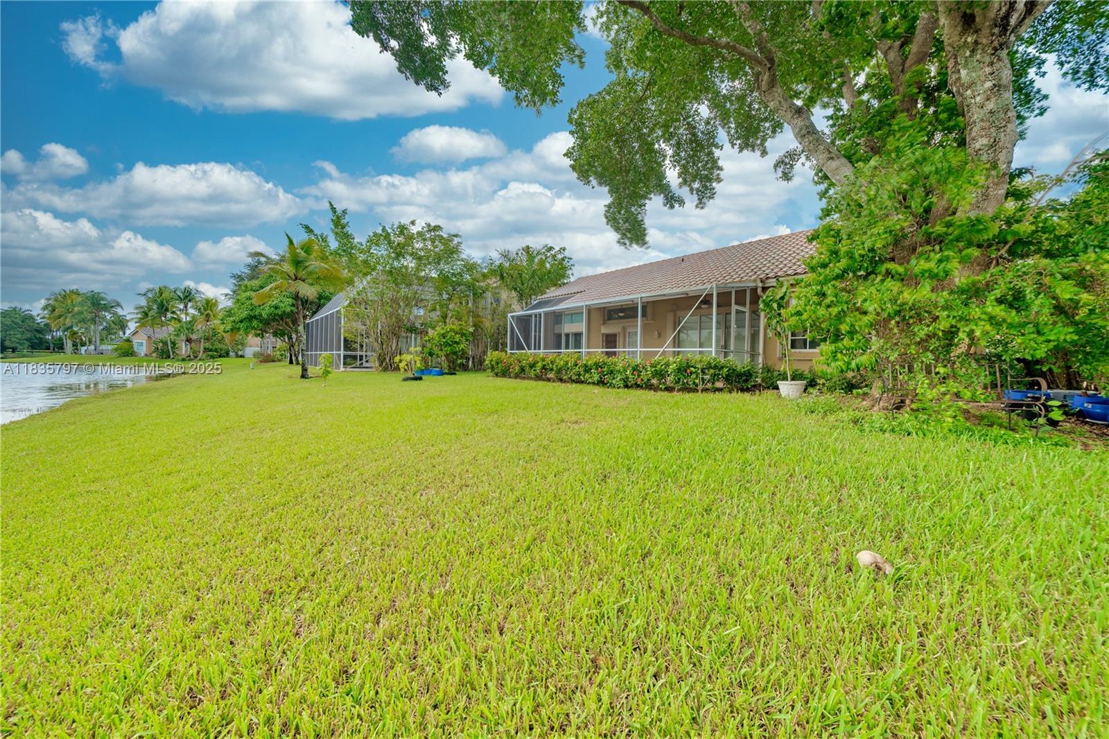 1174 Laguna Springs Dr, Weston, Florida image 30