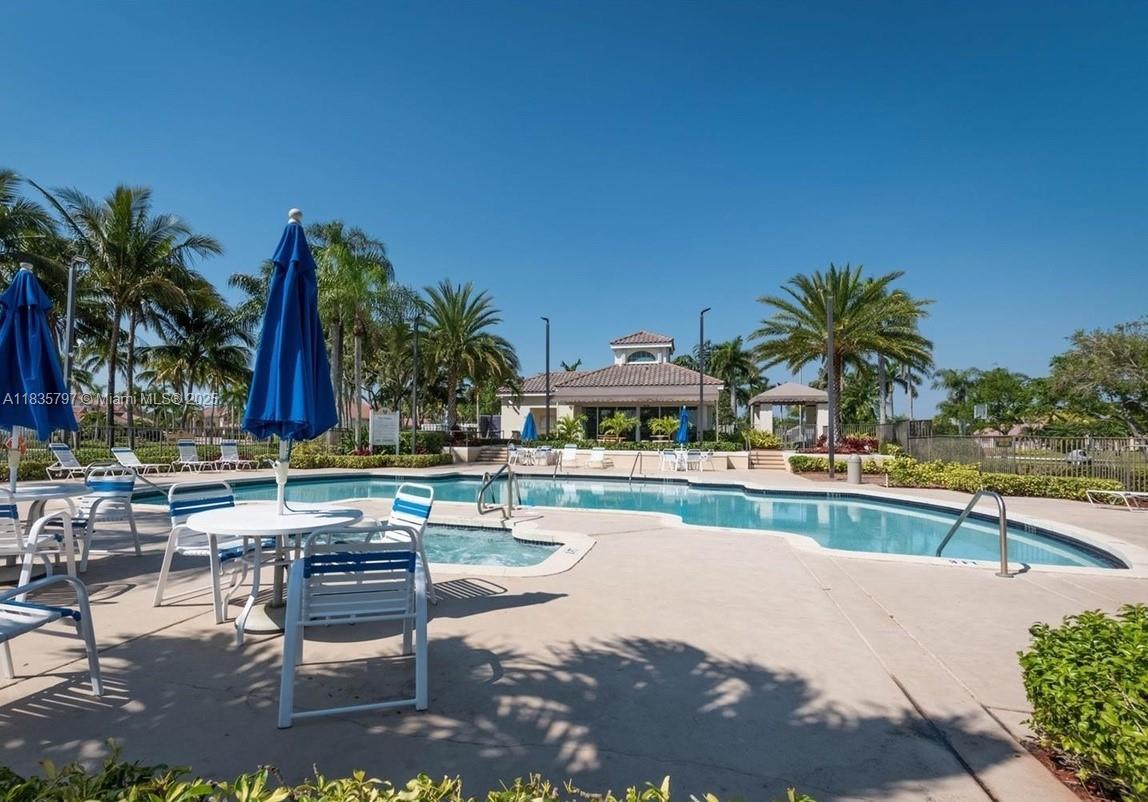 1174 Laguna Springs Dr, Weston, Florida image 31