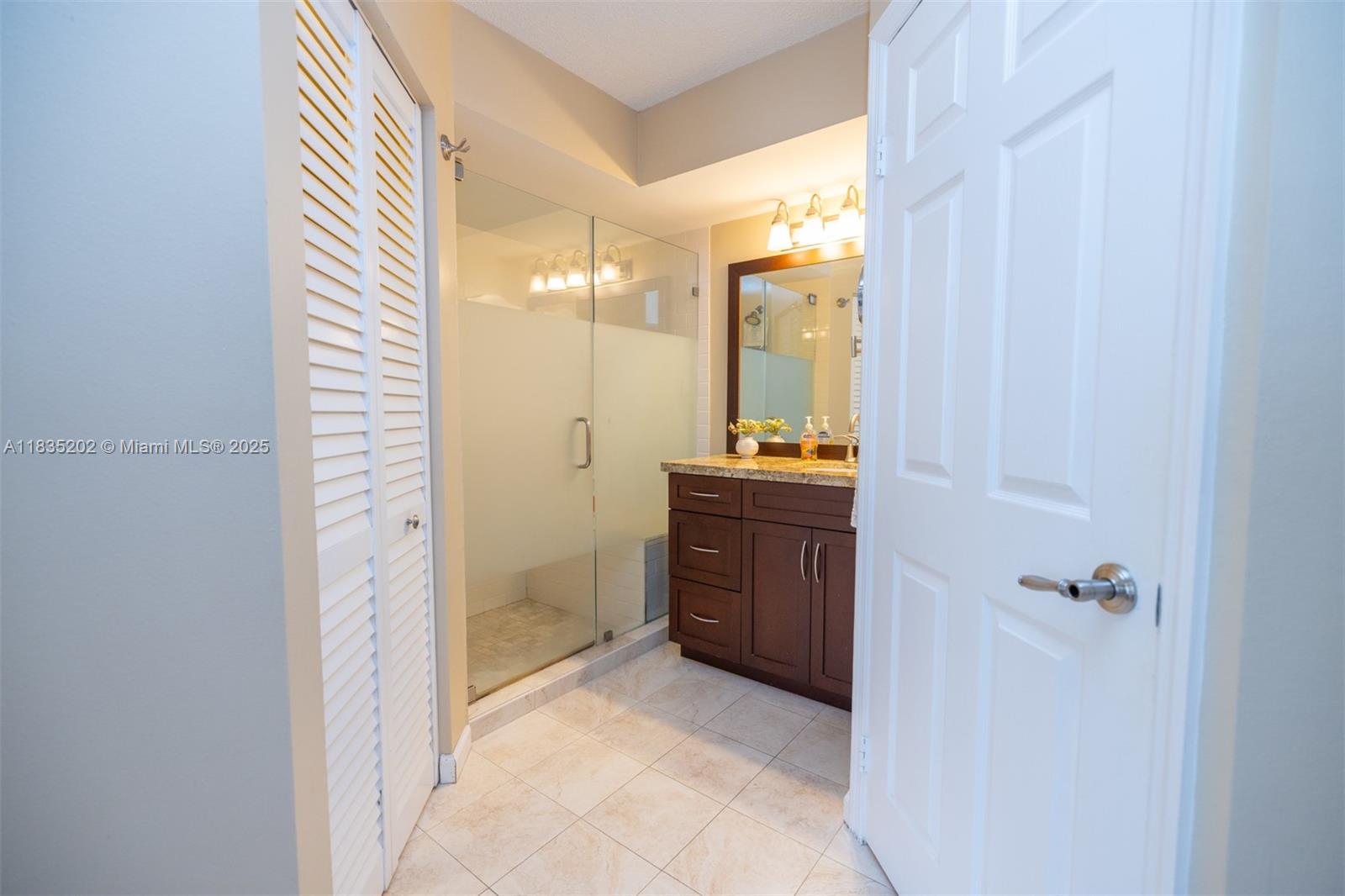 1280 S Alhambra Cir #1310, Coral Gables, Florida image 6