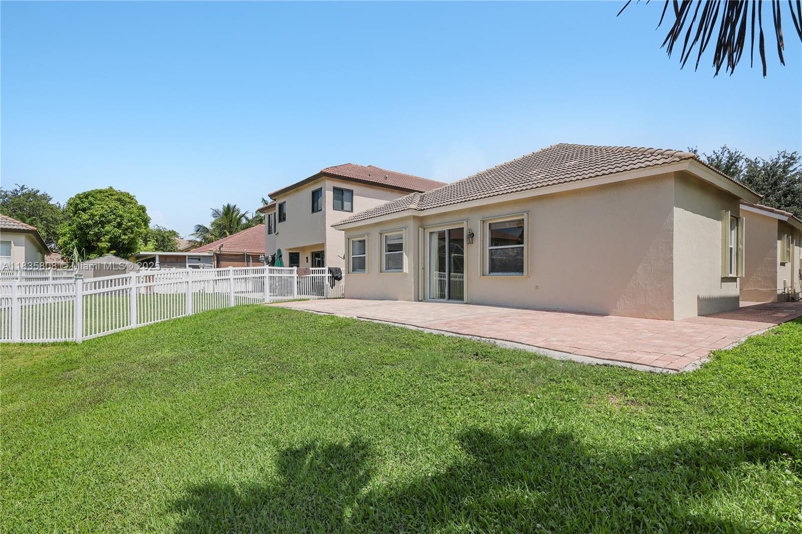 Residential, Miramar, Florida image 32