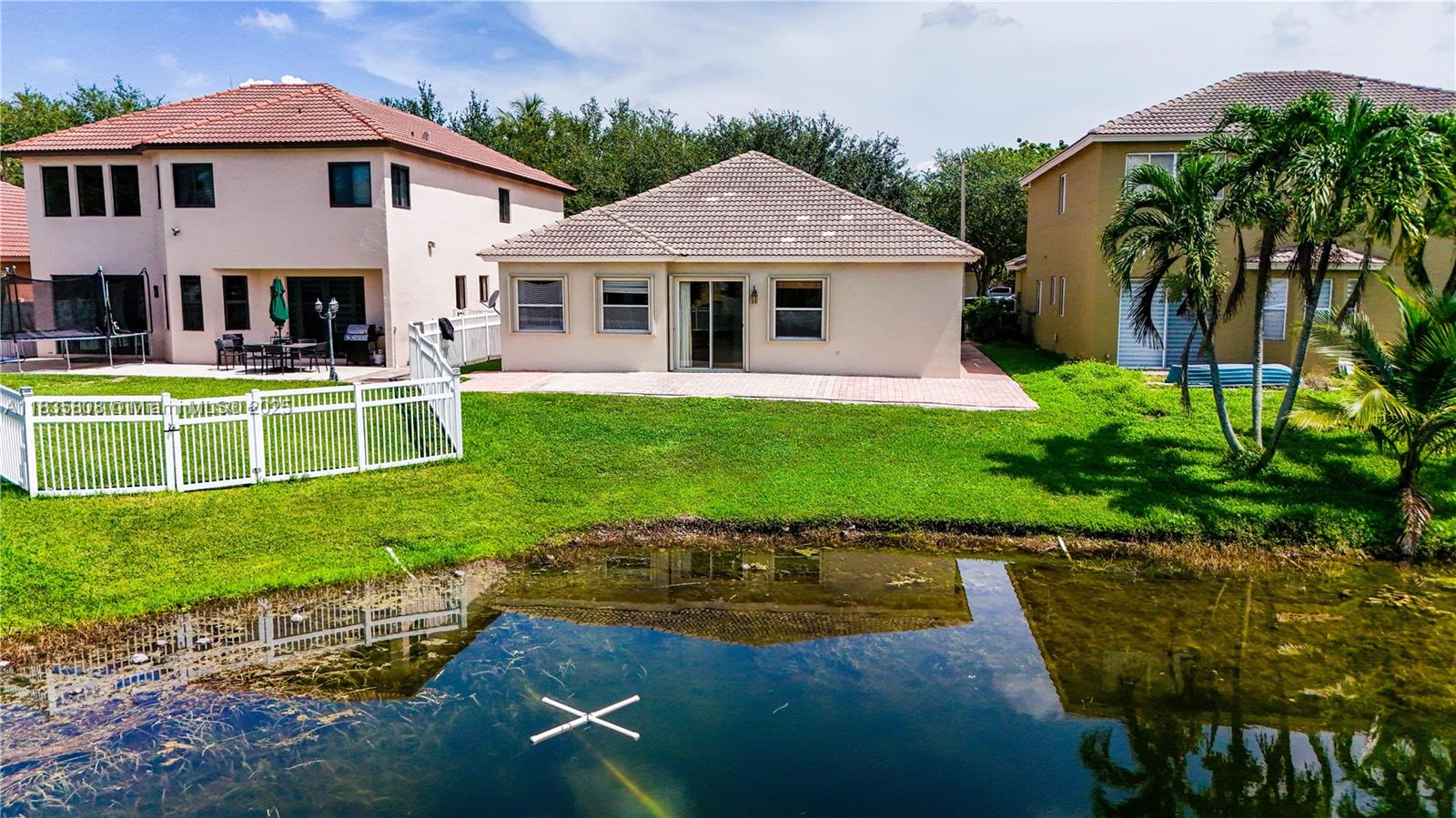 Residential, Miramar, Florida image 37