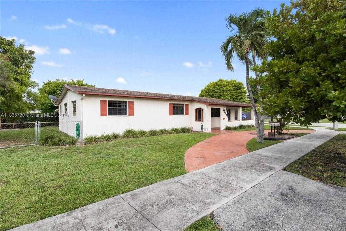 8370 SW 46th St, Miami, Florida image 24