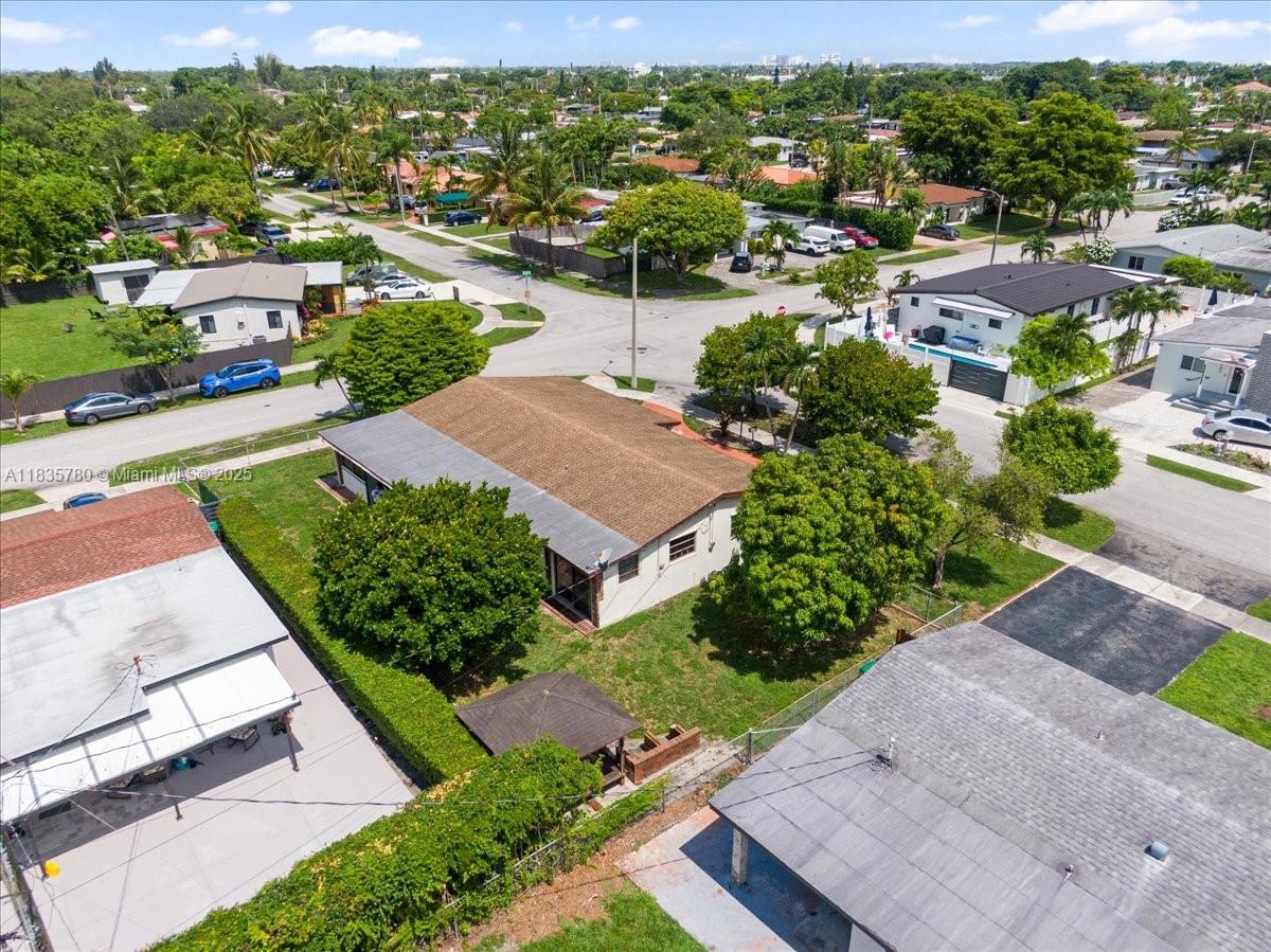 8370 SW 46th St, Miami, Florida image 32