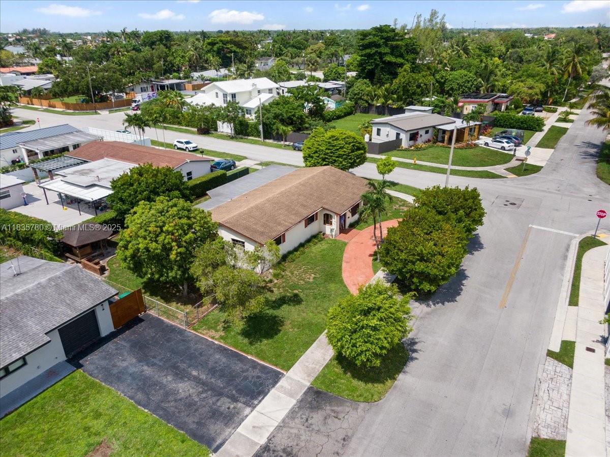 8370 SW 46th St, Miami, Florida image 33