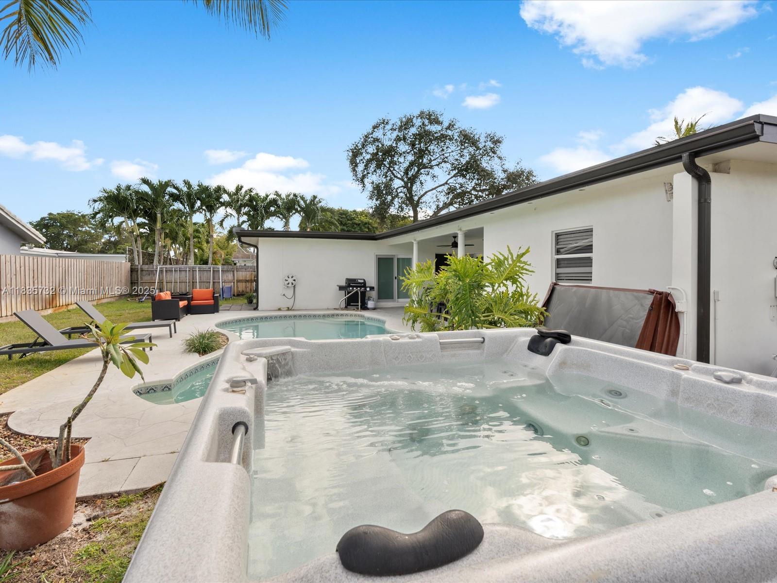 5191 Sarazen Dr, Hollywood, Florida image 3