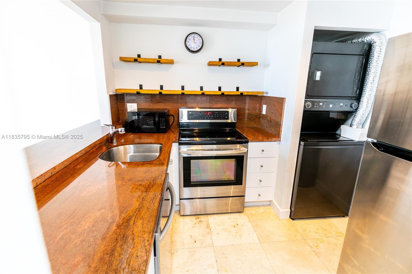 Property photo # 9