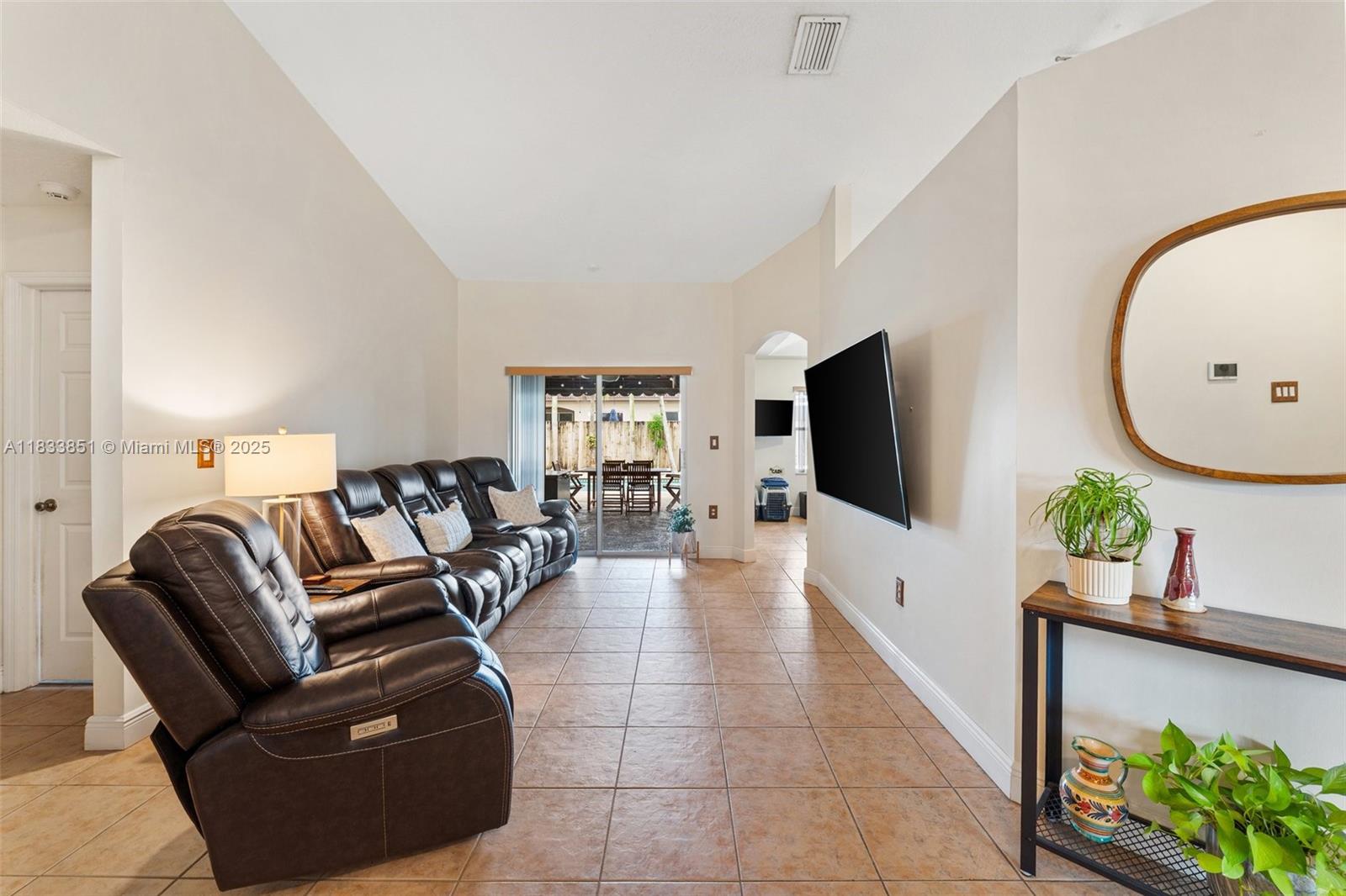15218 SW 181st Ter, Miami, Florida image 11