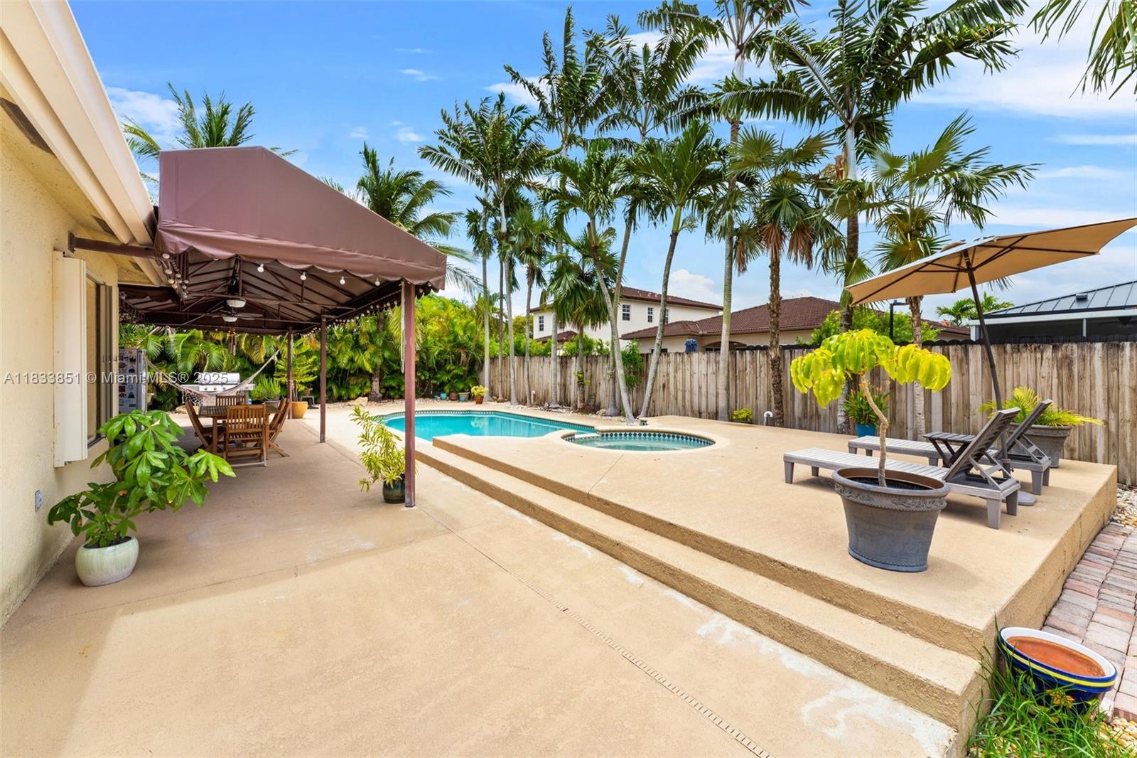 15218 SW 181st Ter, Miami, Florida image 3