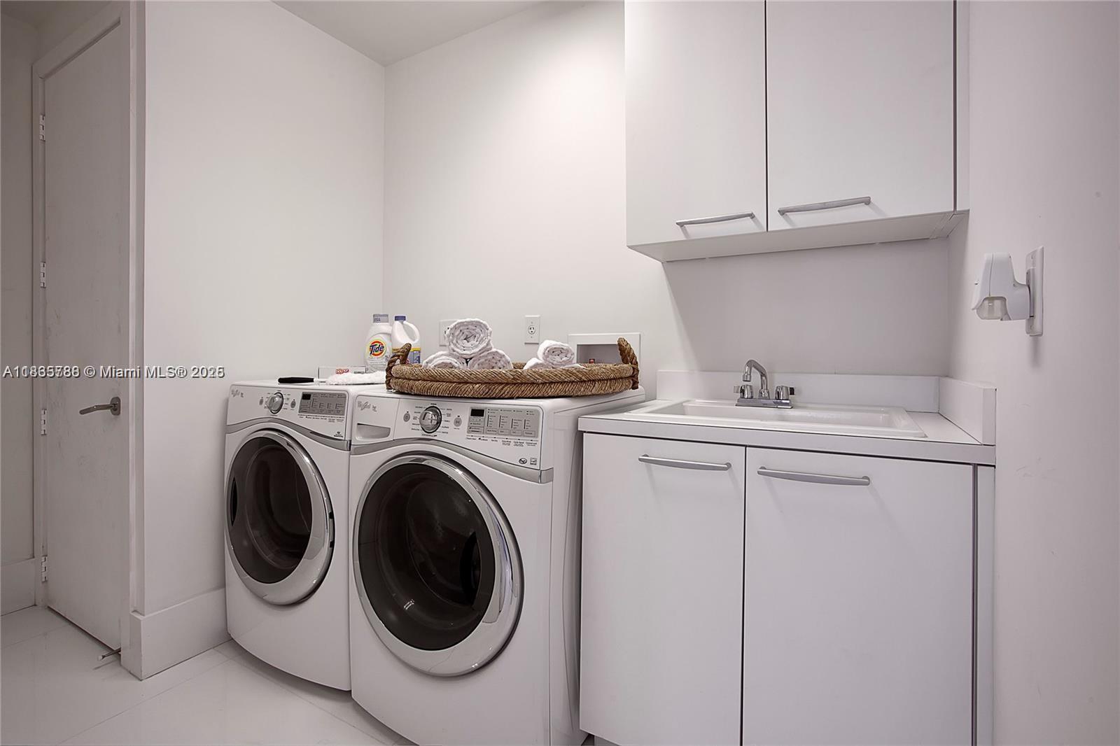 4100 Island Blvd #701, Aventura, Florida image 35