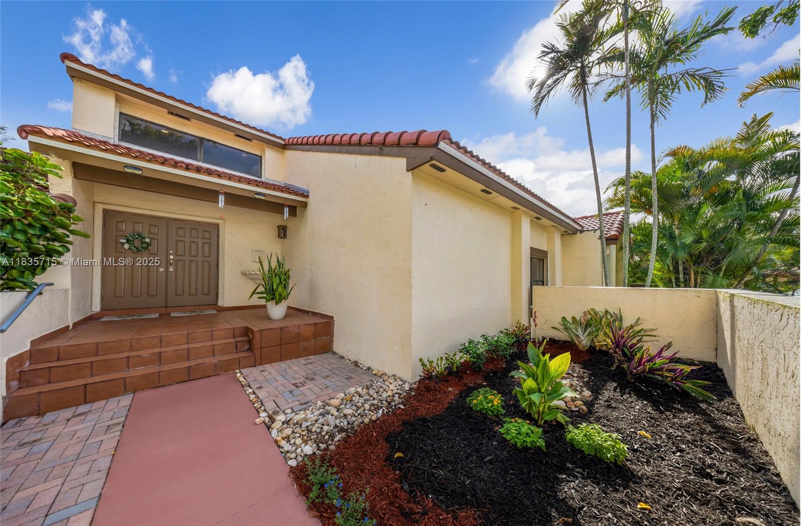 6637 NW 181st Ln, Hialeah, Florida image 1