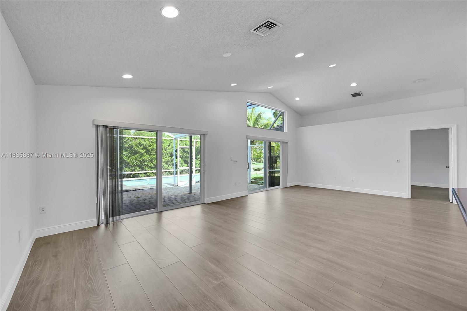 5382 NW 120th Ave, Coral Springs, Florida image 5