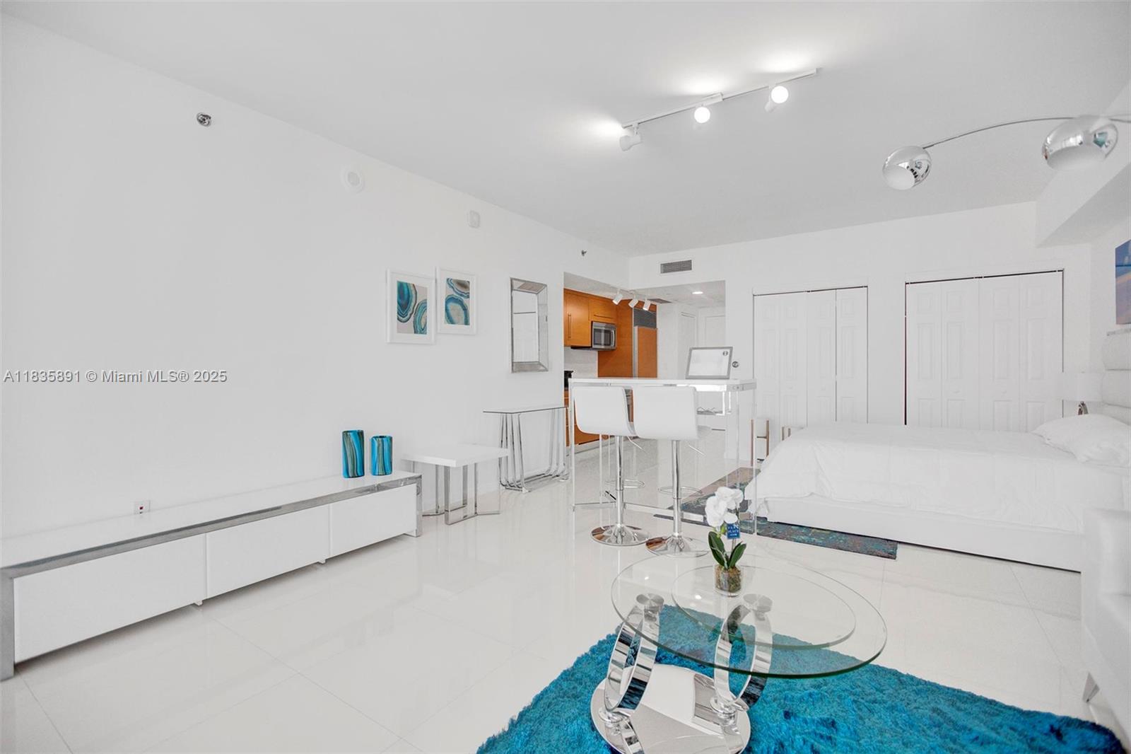 Property photo # 2