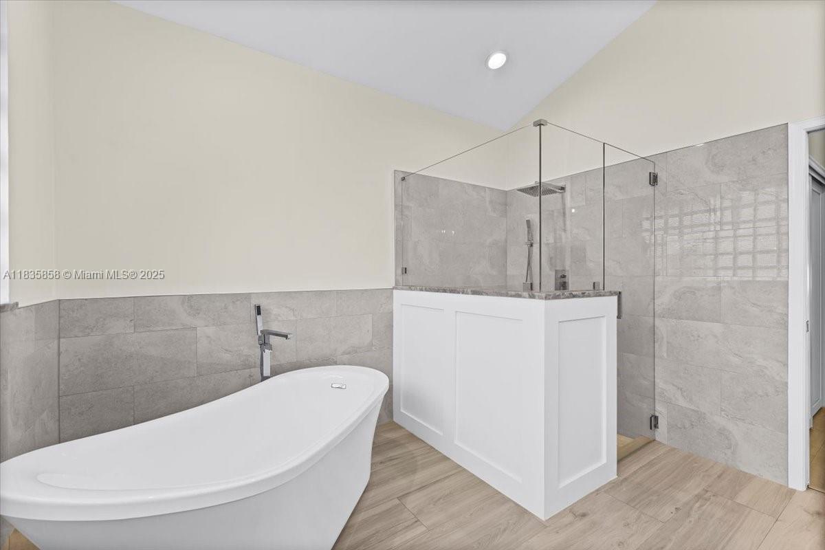 8644 NW 43rd Ct, Coral Springs, Florida image 27