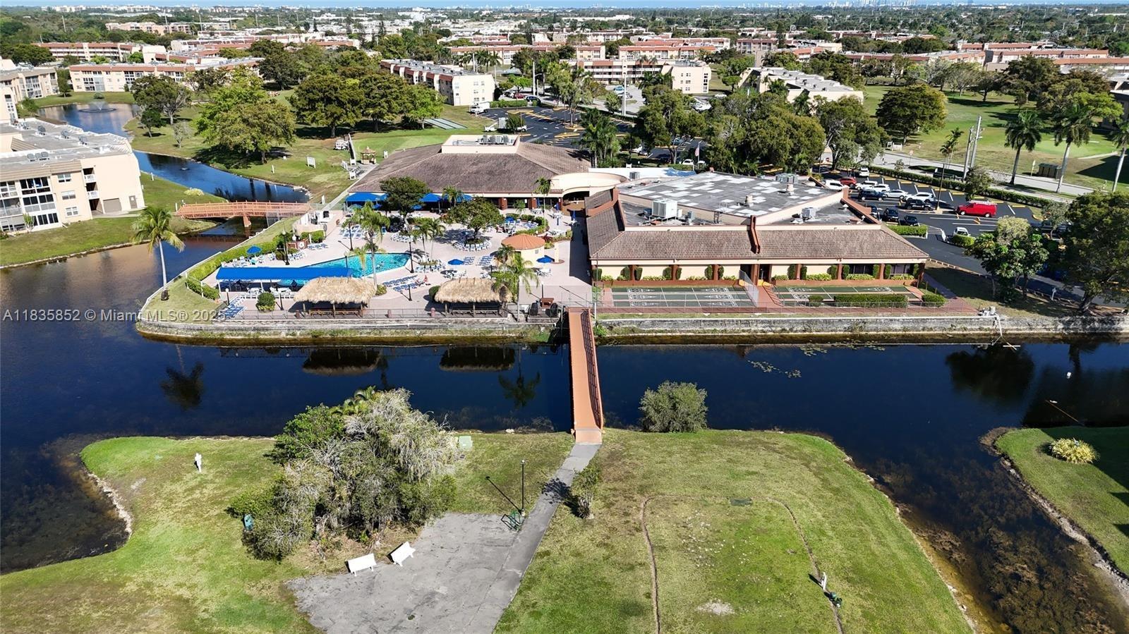 9800 Sunrise Lakes Blvd #309, Sunrise, Florida image 8
