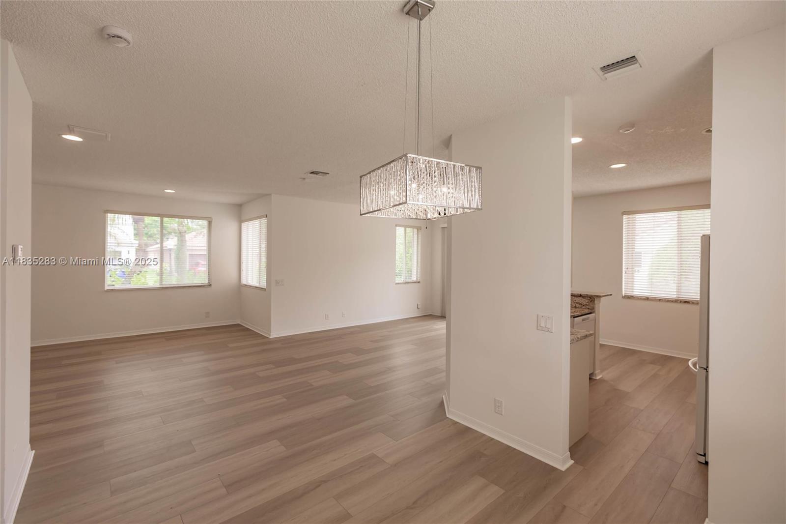 1326 Majesty Ter, Weston, Florida image 12