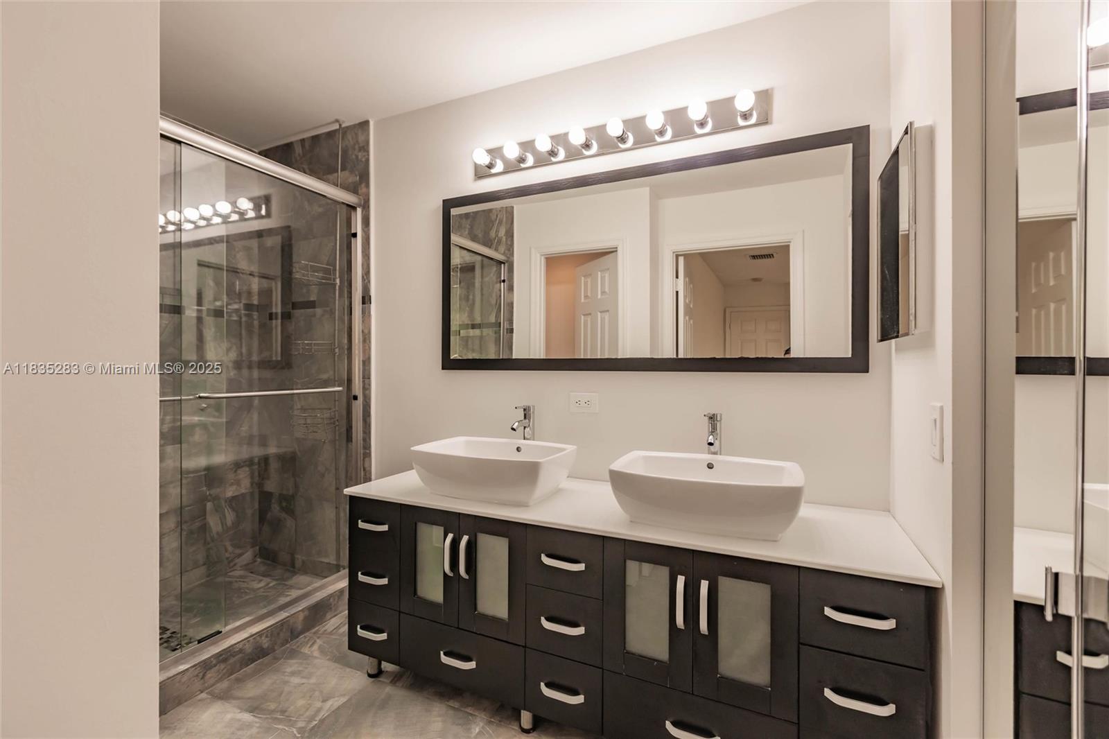 1326 Majesty Ter, Weston, Florida image 32